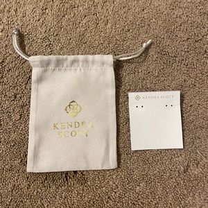 Kendra Scott Earring Bag & Board